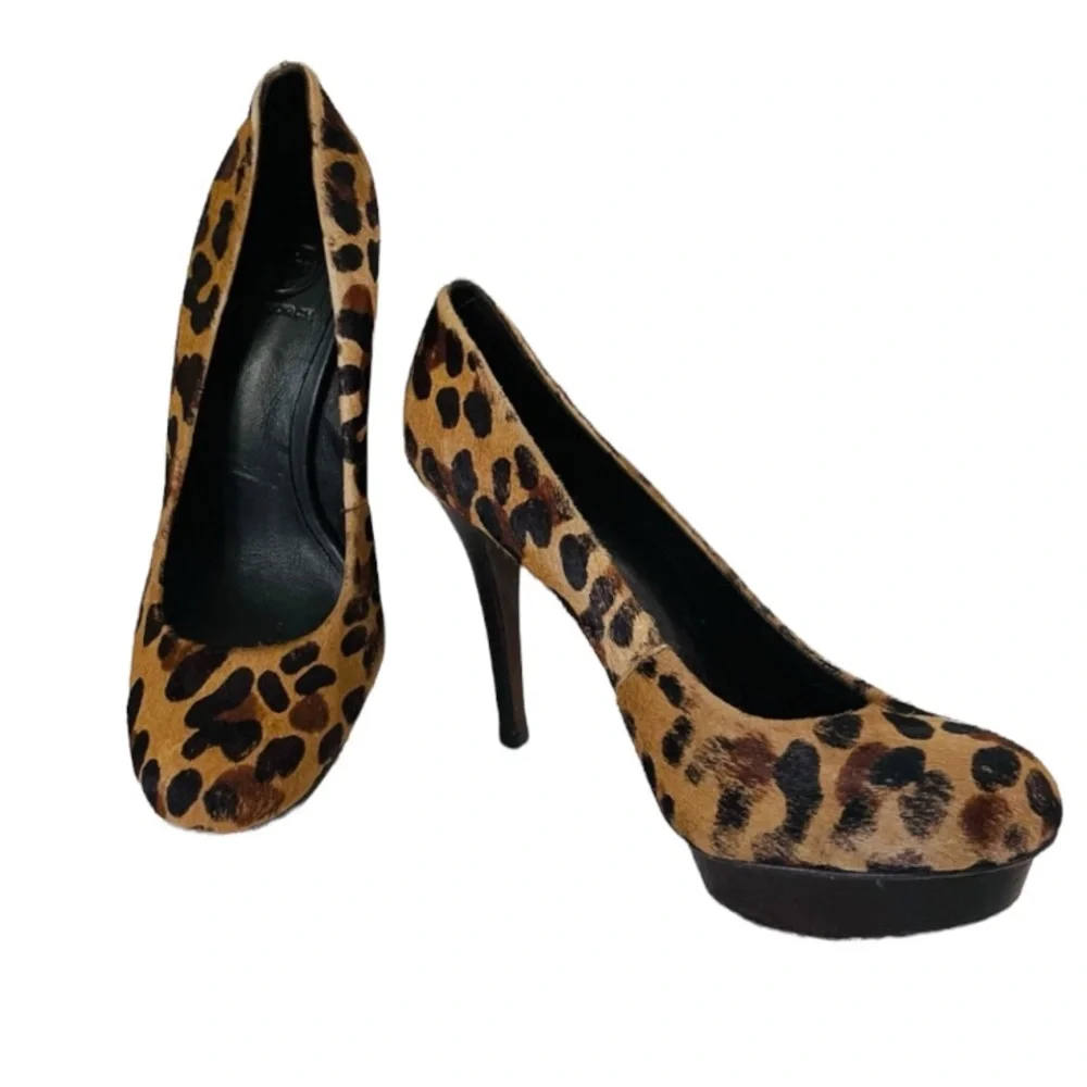 TORY BURCH Leopard Calf Hair Pumps Heels Size 7.5